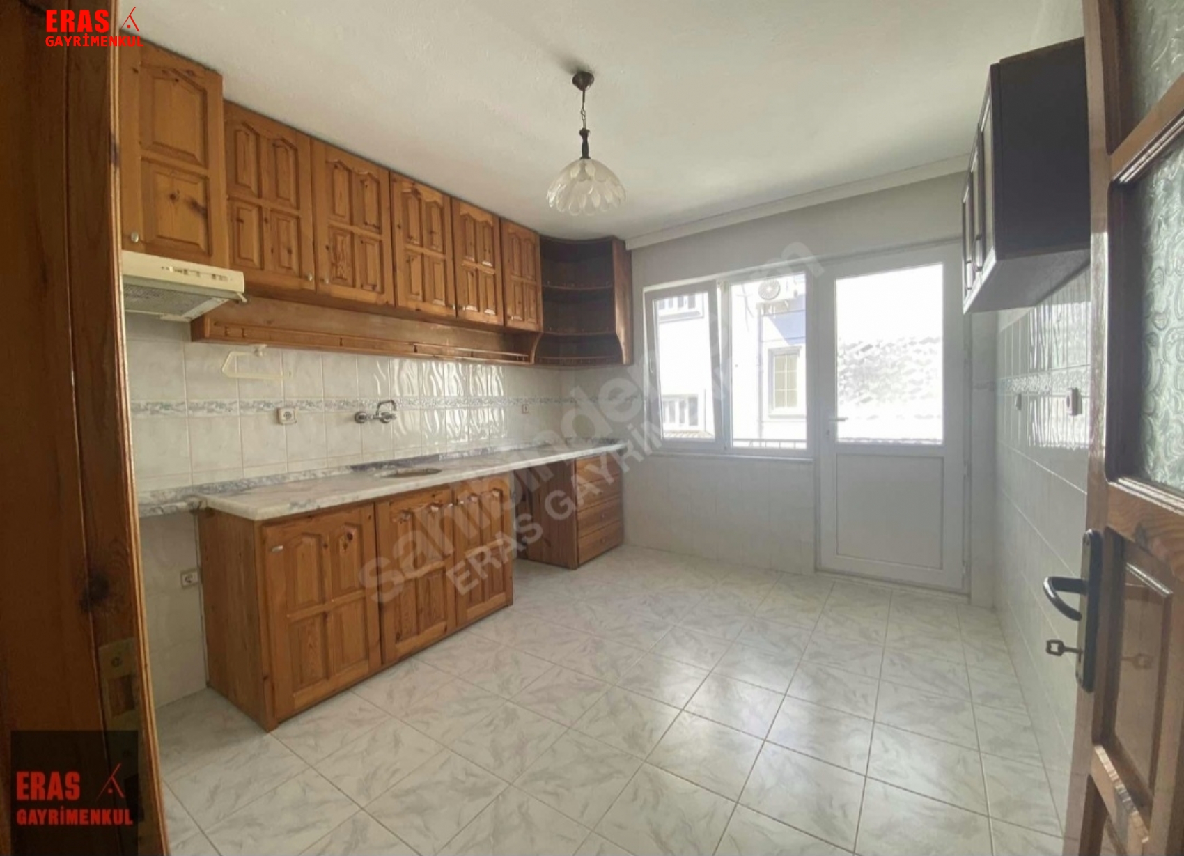 Dalaman'da Kiralk Mstakil Apartmanda 3+1 Daire